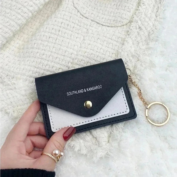 Handbags - ⚠️Clearance Black And White Small Fashion Wallet / Cardholder